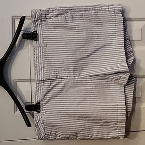 Merona gray and white cotton shorts, size 18